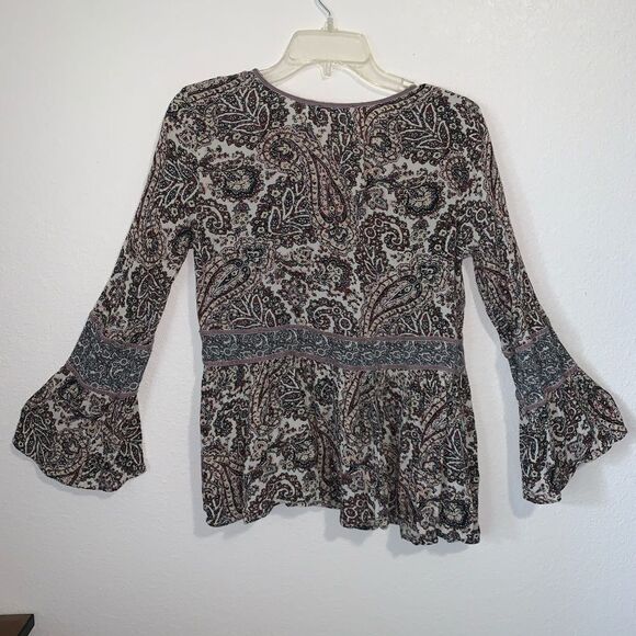 American Eagle Floral Paisley Peasant Blouse Top Medium Bell Sleeve Boho - Picture 8 of 8